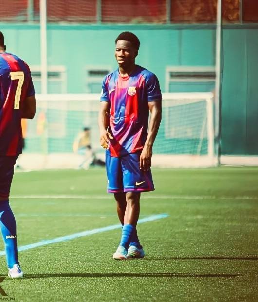 每体:巴萨15岁小将通卡拉被提拔到U19,他将随队征战青年欧冠